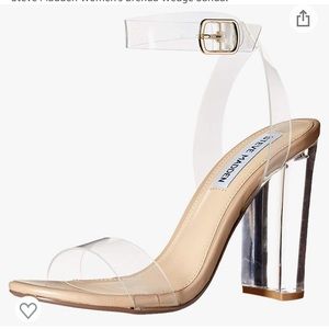 Brand new Steve Madden nude shoes